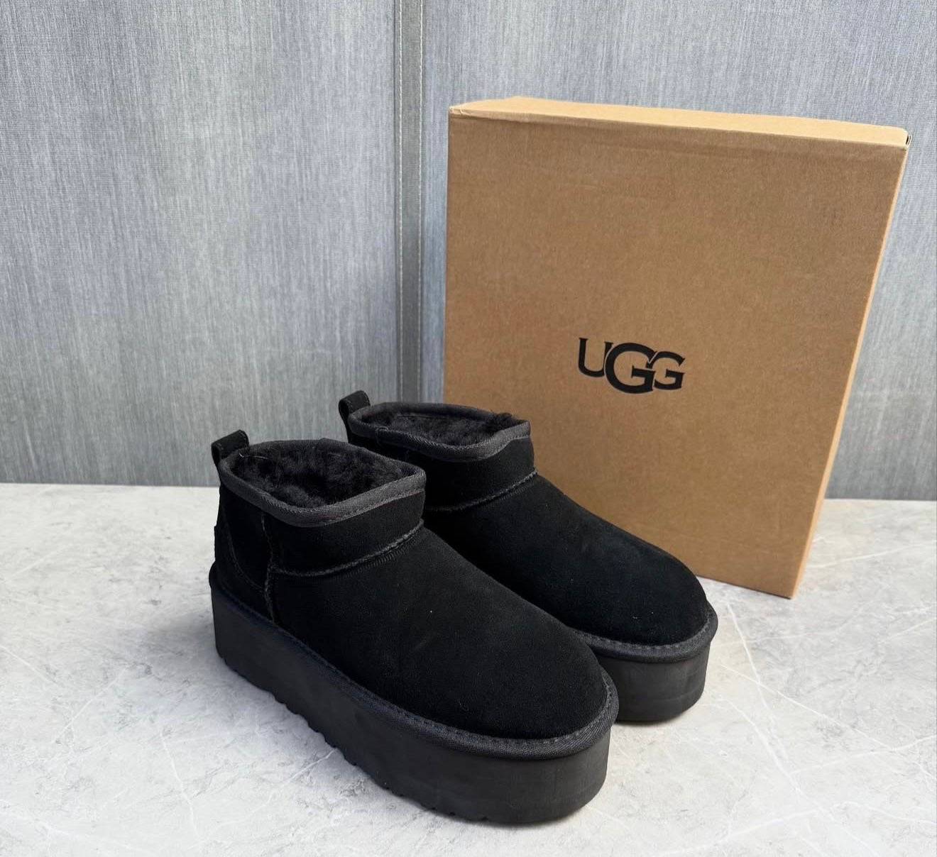 UGG Classic Ultra Mini Platform Black