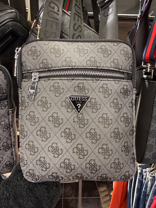 ΤΣΑΝΤΑΚΙ - GUESS