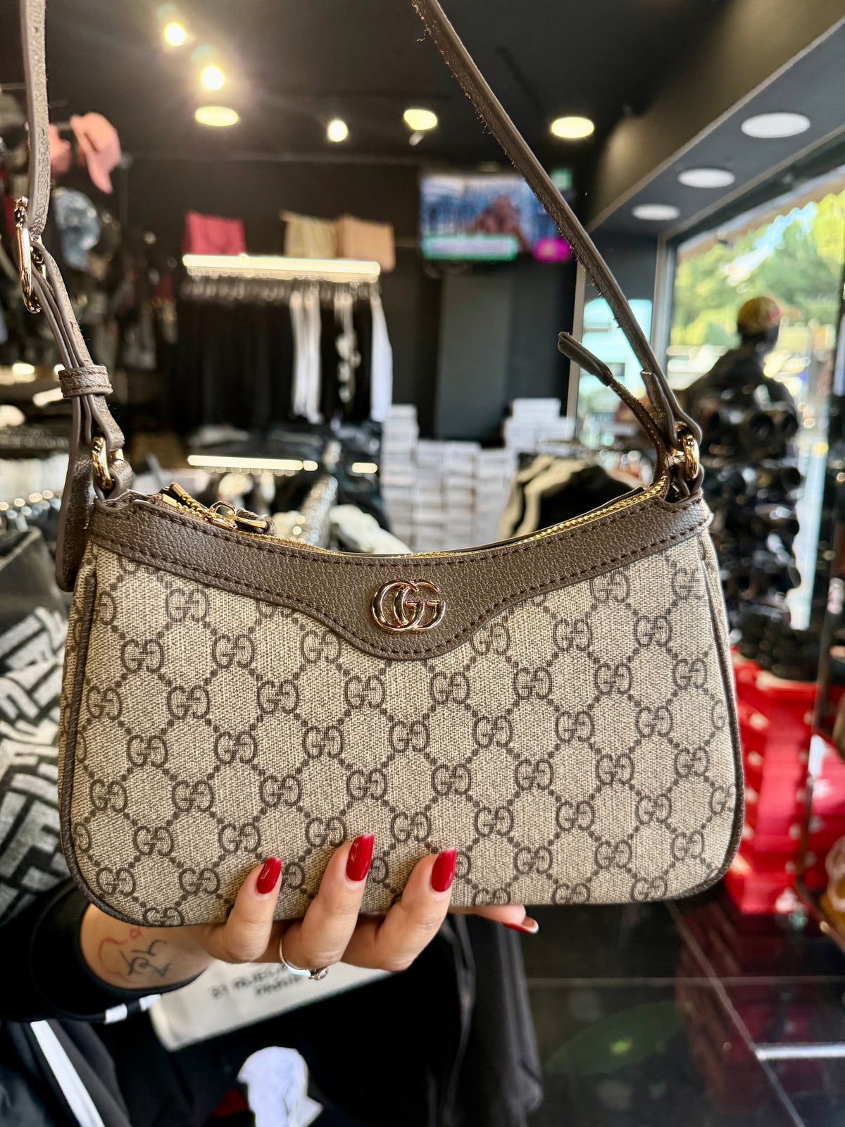 new arrivals τσάντακι 767767