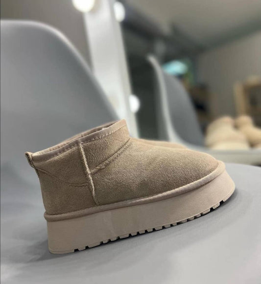 UGG Classic Ultra Mini Platform