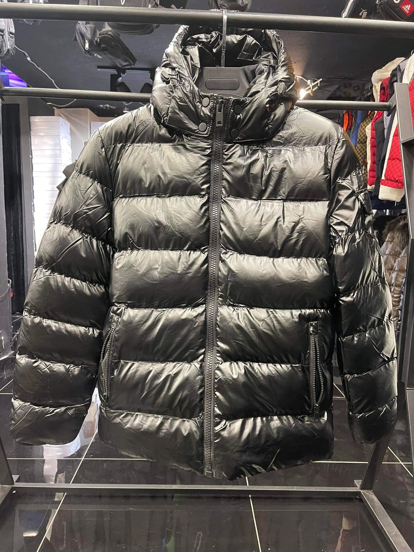 Μπουφάν moncler