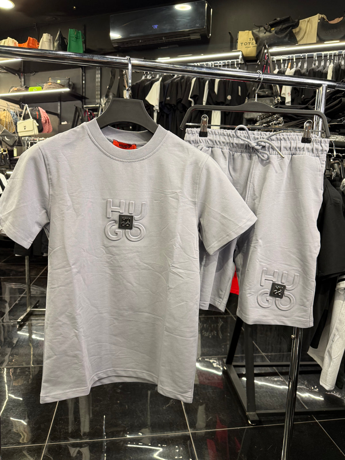 Sales Σετακι - hugo 119