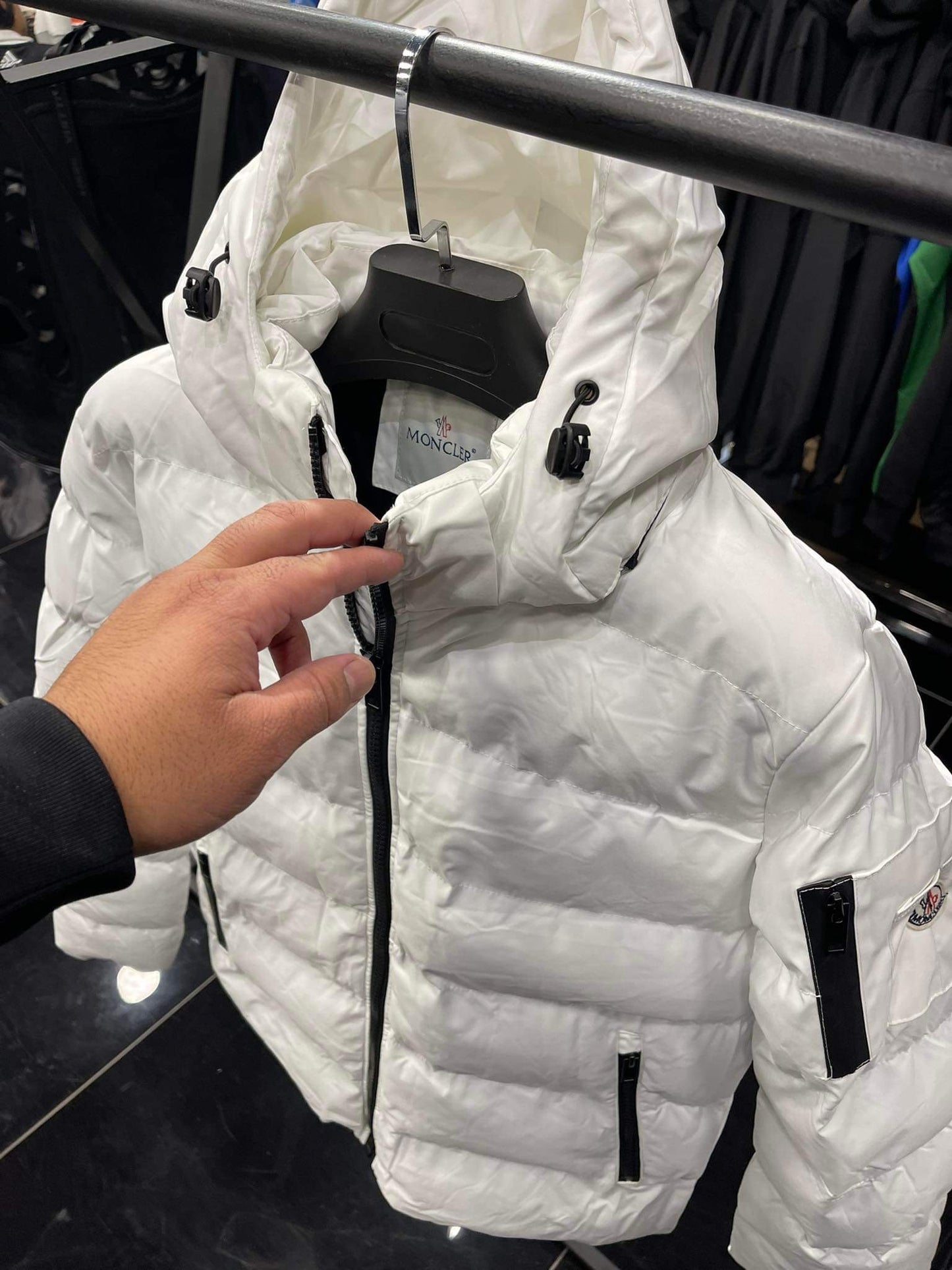 Μπουφάν moncler