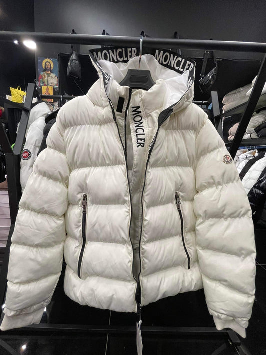 Μπουφάν moncler