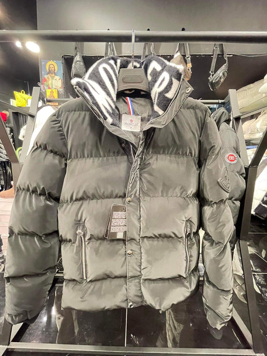 Μπουφάν moncler