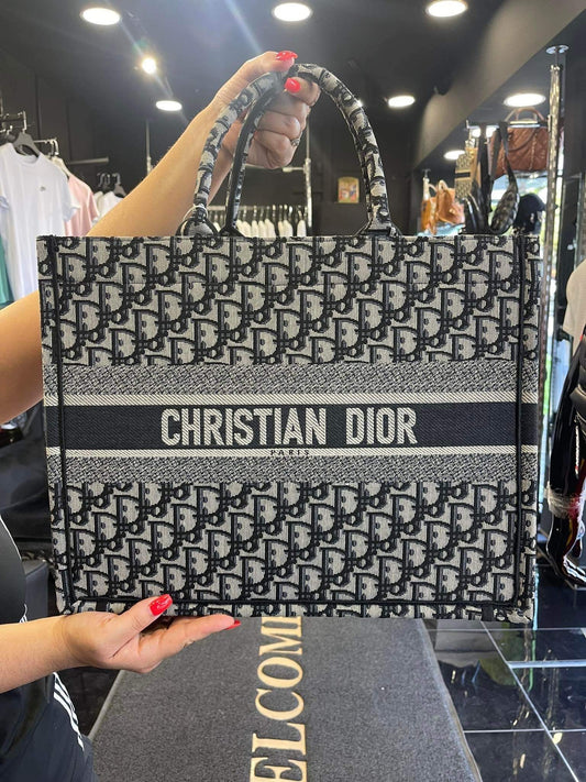 ΤΣΑΝΤΑ - CHRISTIAN DIOR 074