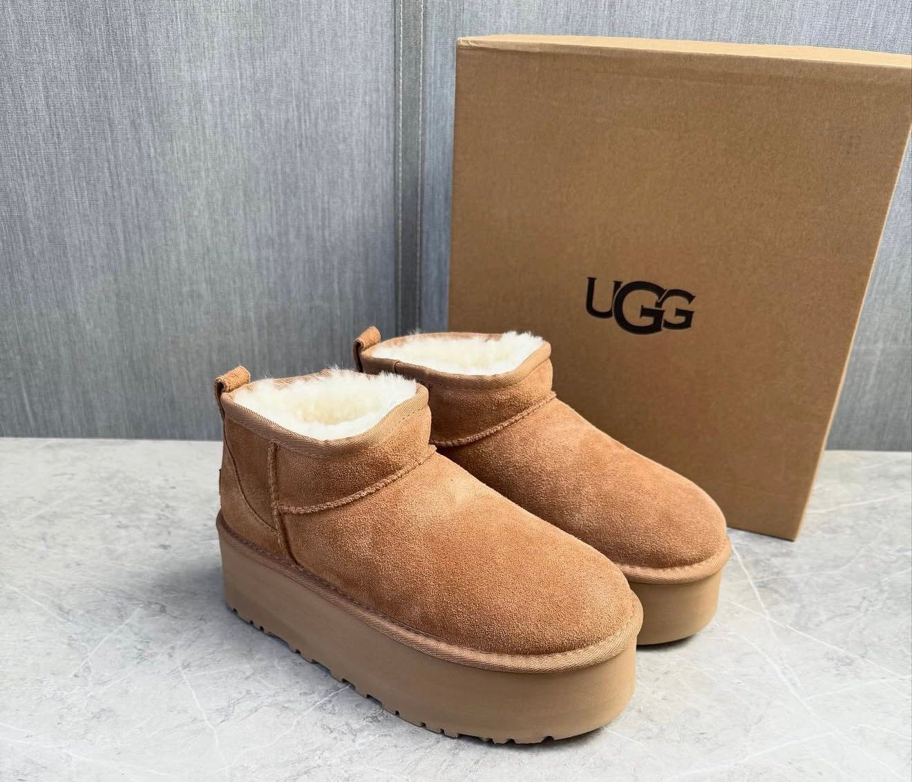 UGG Classic Ultra Mini Platform