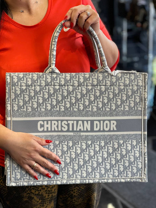 ΤΣΑΝΤΑ - CHRISTIAN DIOR