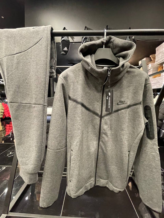 NIKE TECH FLEECE - ΣΕΤ